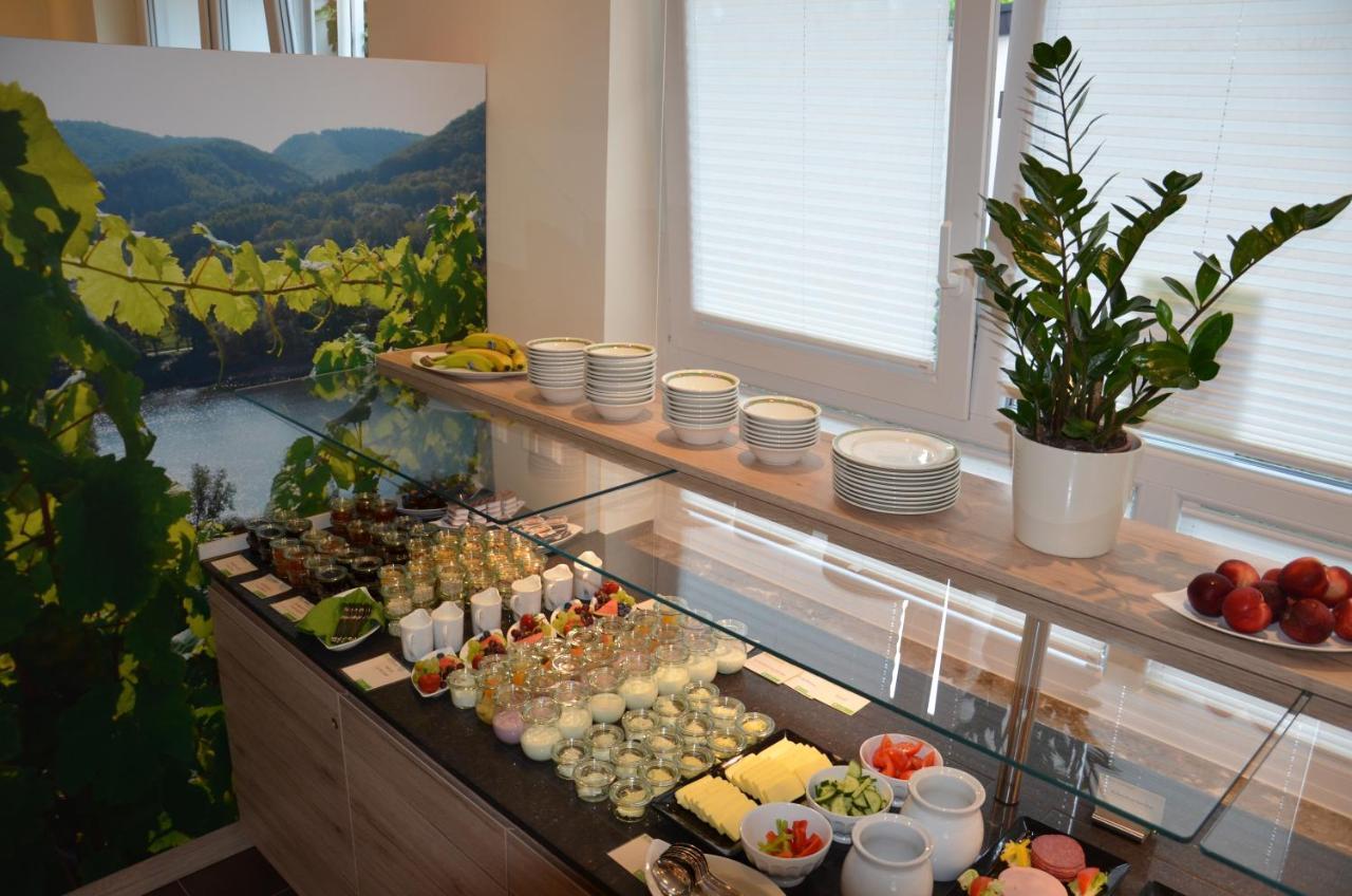 Flair Hotel Am Rosenhuegel - Garni Cochem Bagian luar foto
