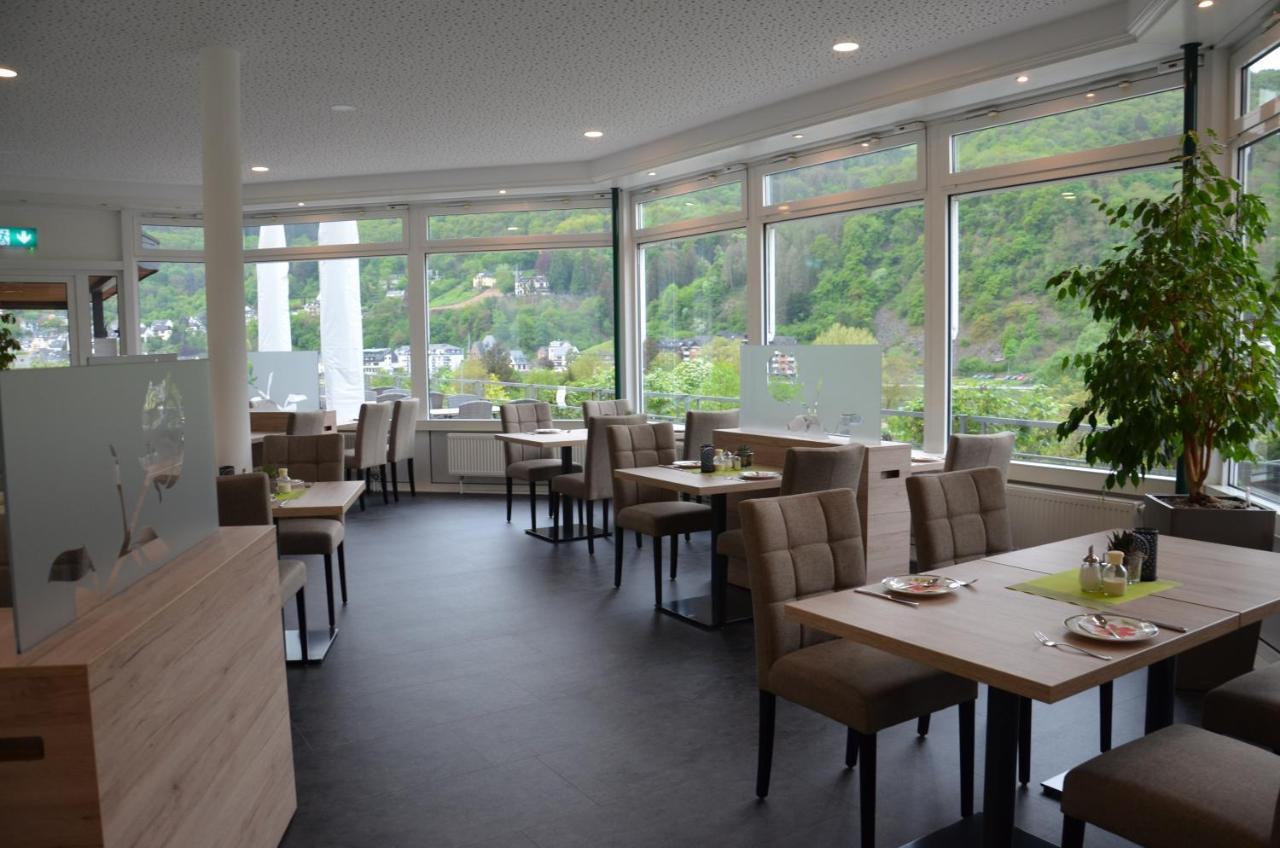 Flair Hotel Am Rosenhuegel - Garni Cochem Bagian luar foto