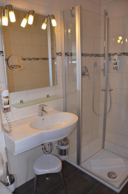 Flair Hotel Am Rosenhuegel - Garni Cochem Ruang foto