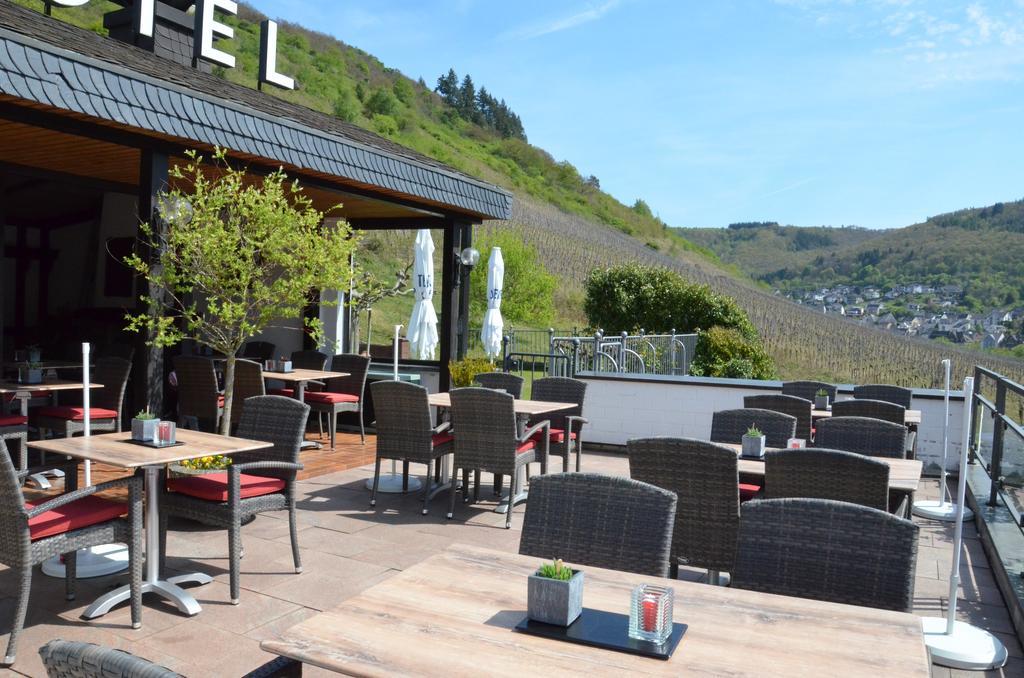 Flair Hotel Am Rosenhuegel - Garni Cochem Bagian luar foto